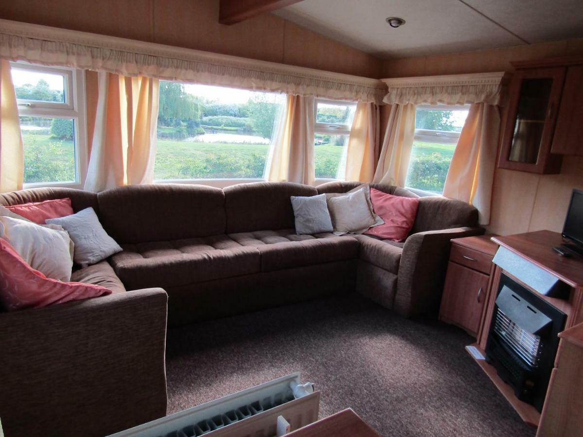 Fenlake Holiday Accommodation Metheringham Eksteriør bilde