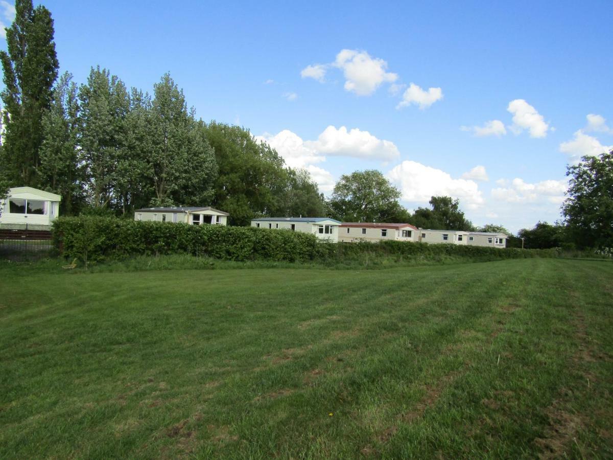 Fenlake Holiday Accommodation Metheringham Eksteriør bilde